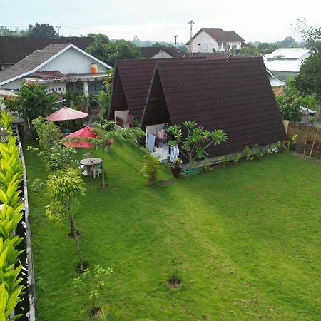 D' Carasti Bungalow Masbagik Dış mekan fotoğraf