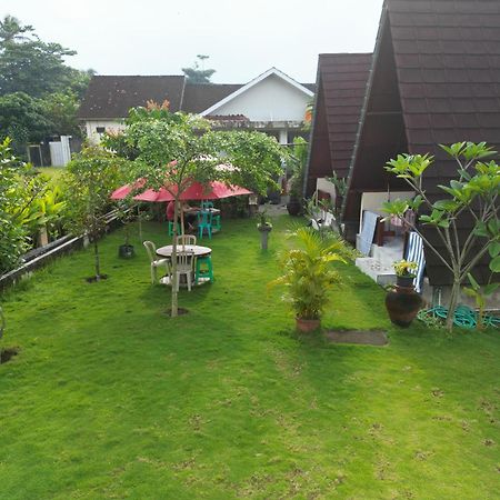 D' Carasti Bungalow Masbagik Dış mekan fotoğraf